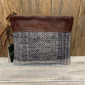 NWT Cuddled Small and Crossbody Bag - Myra Bag